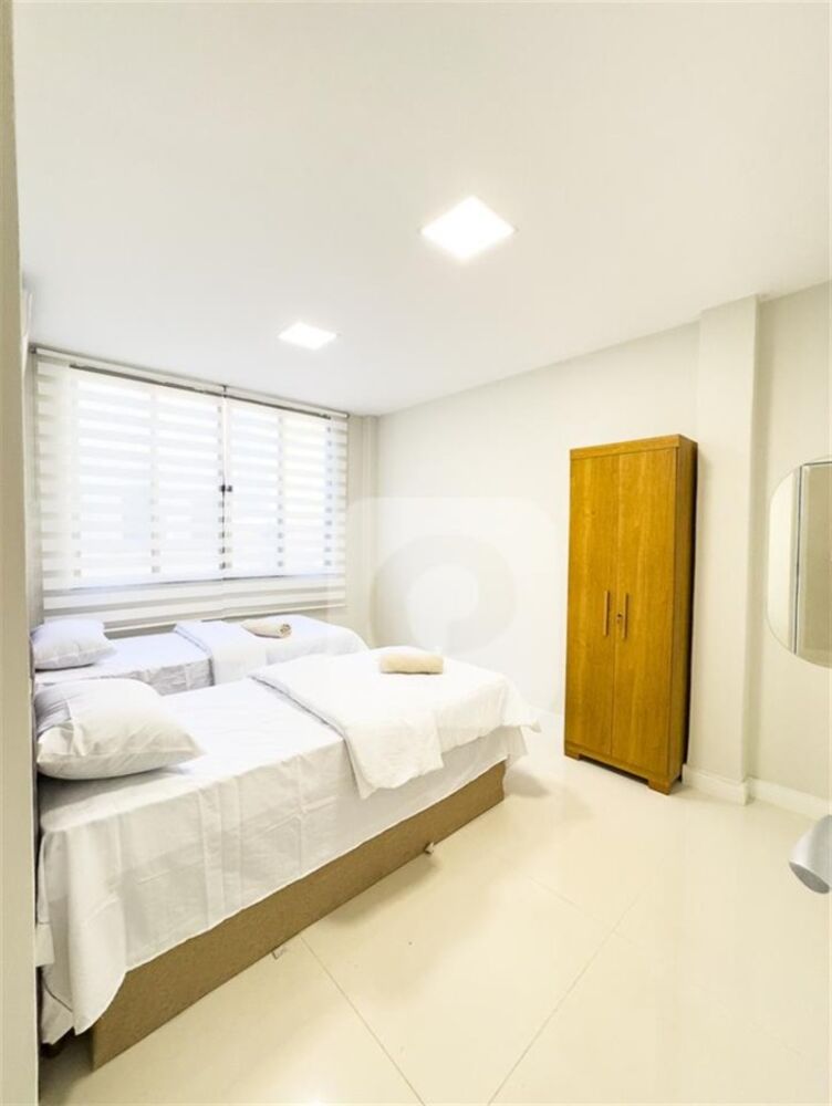 Cobertura à venda com 3 quartos, 240m² - Foto 6