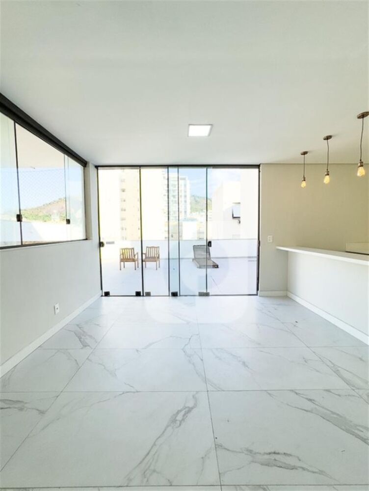 Cobertura à venda com 3 quartos, 240m² - Foto 15