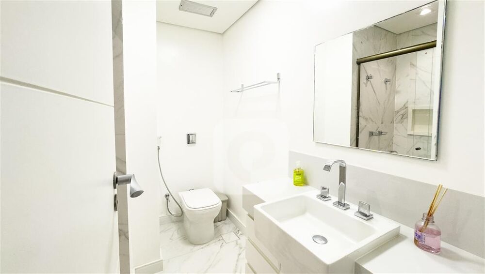 Cobertura à venda com 3 quartos, 240m² - Foto 12