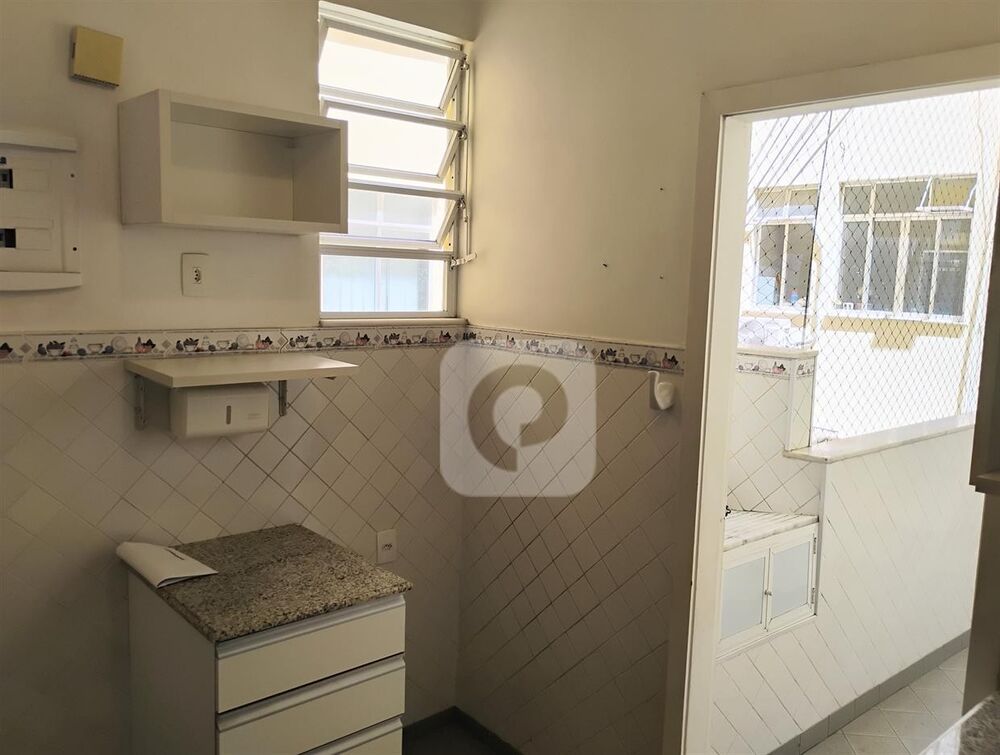 Apartamento à venda com 2 quartos, 70m² - Foto 14