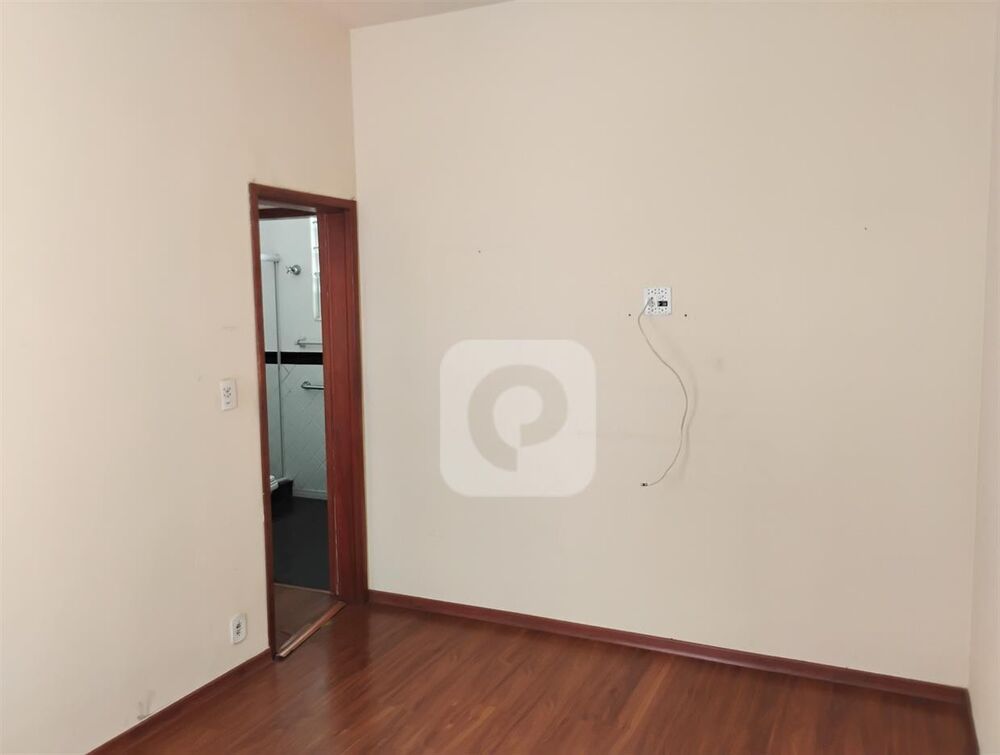 Apartamento à venda com 2 quartos, 70m² - Foto 6