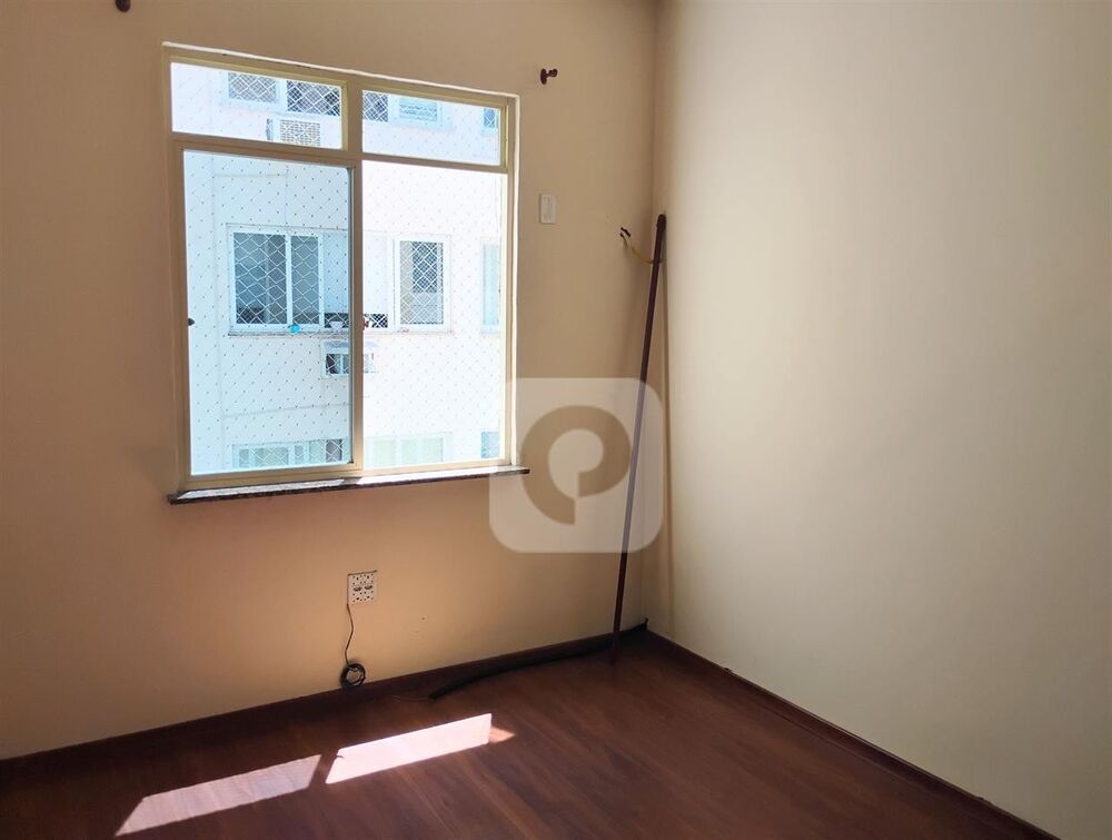 Apartamento à venda com 2 quartos, 70m² - Foto 5