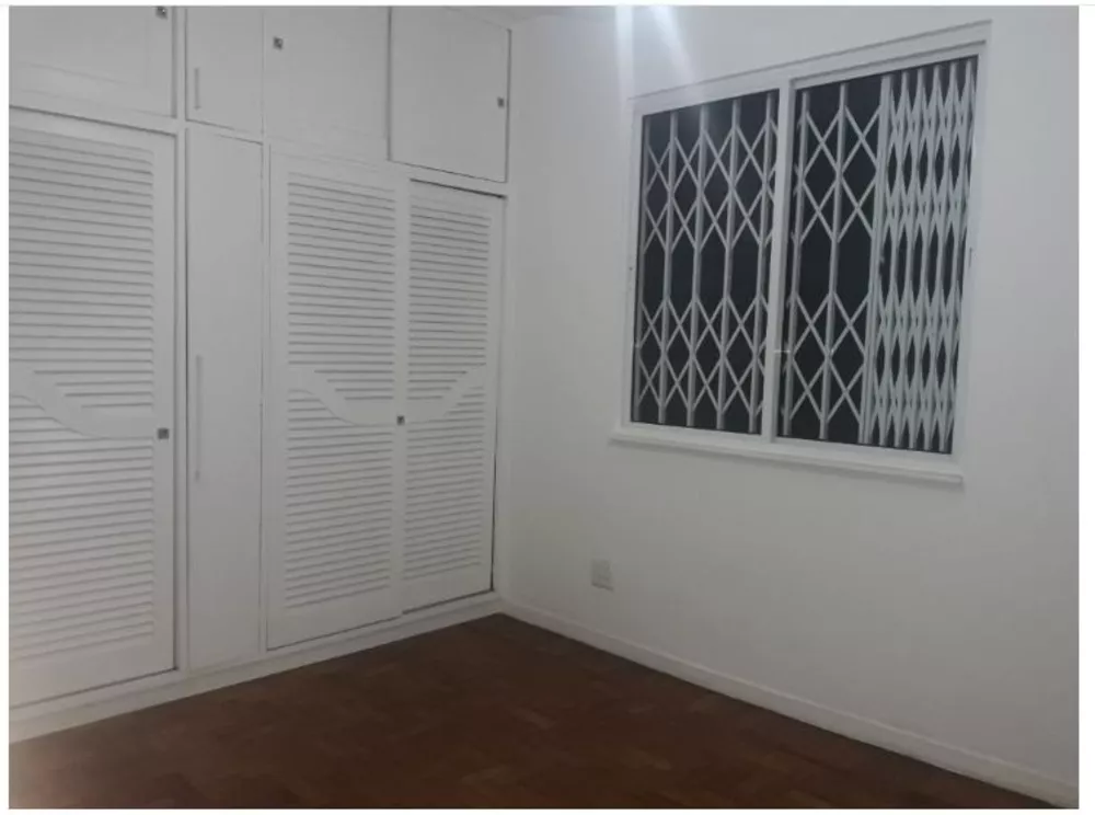 Apartamento à venda com 3 quartos, 140m² - Foto 10