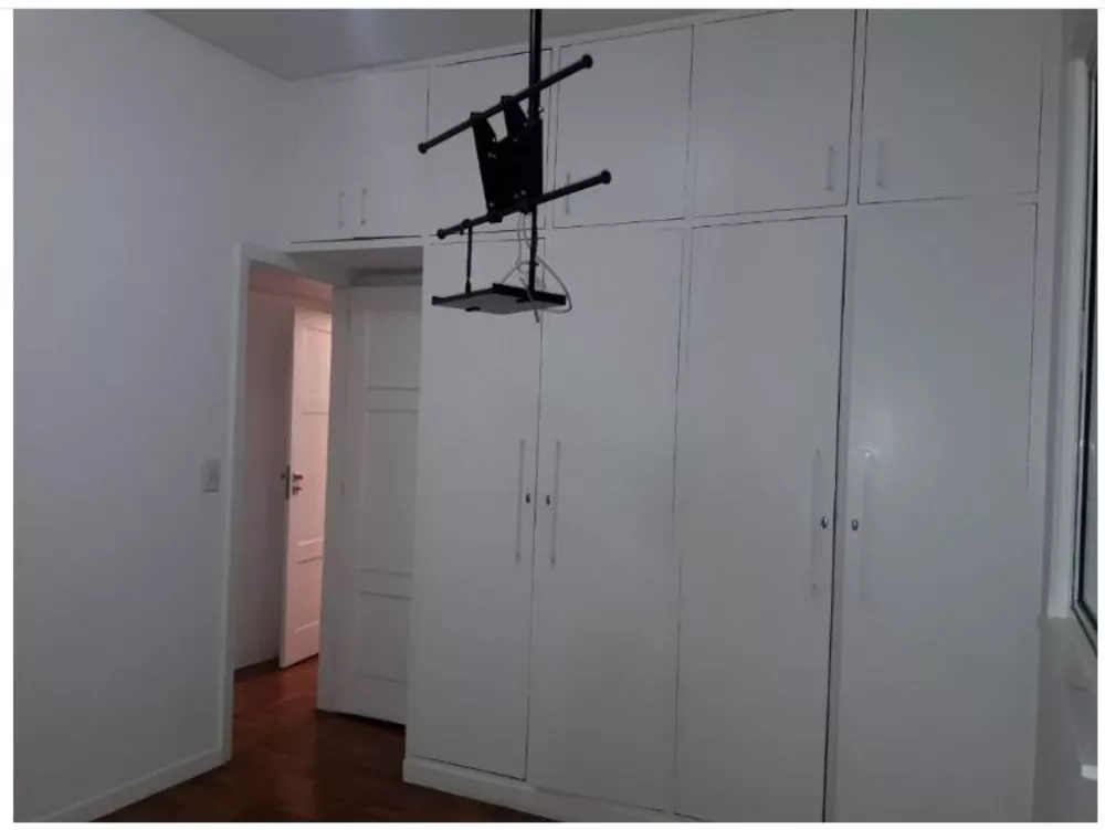 Apartamento à venda com 3 quartos, 140m² - Foto 11