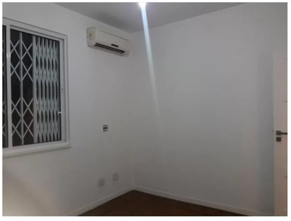 Apartamento à venda com 3 quartos, 140m² - Foto 4