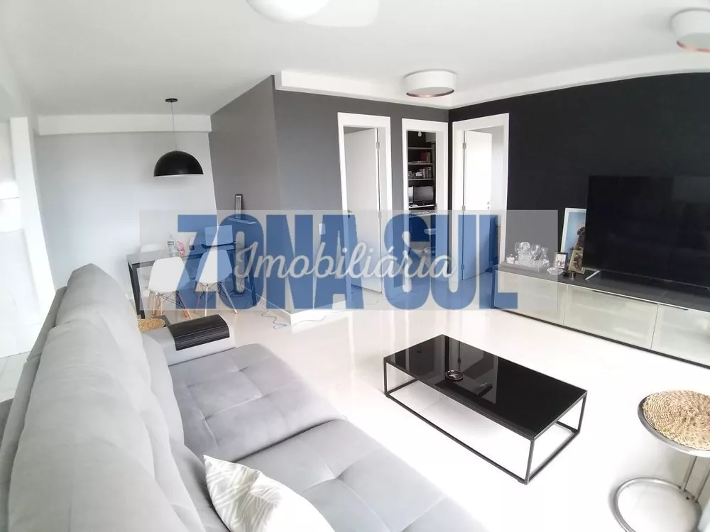 Apartamento à venda com 2 quartos, 70m² - Foto 3