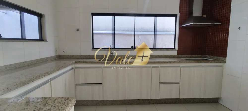Casa, 3 quartos, 270 m² - Foto 15