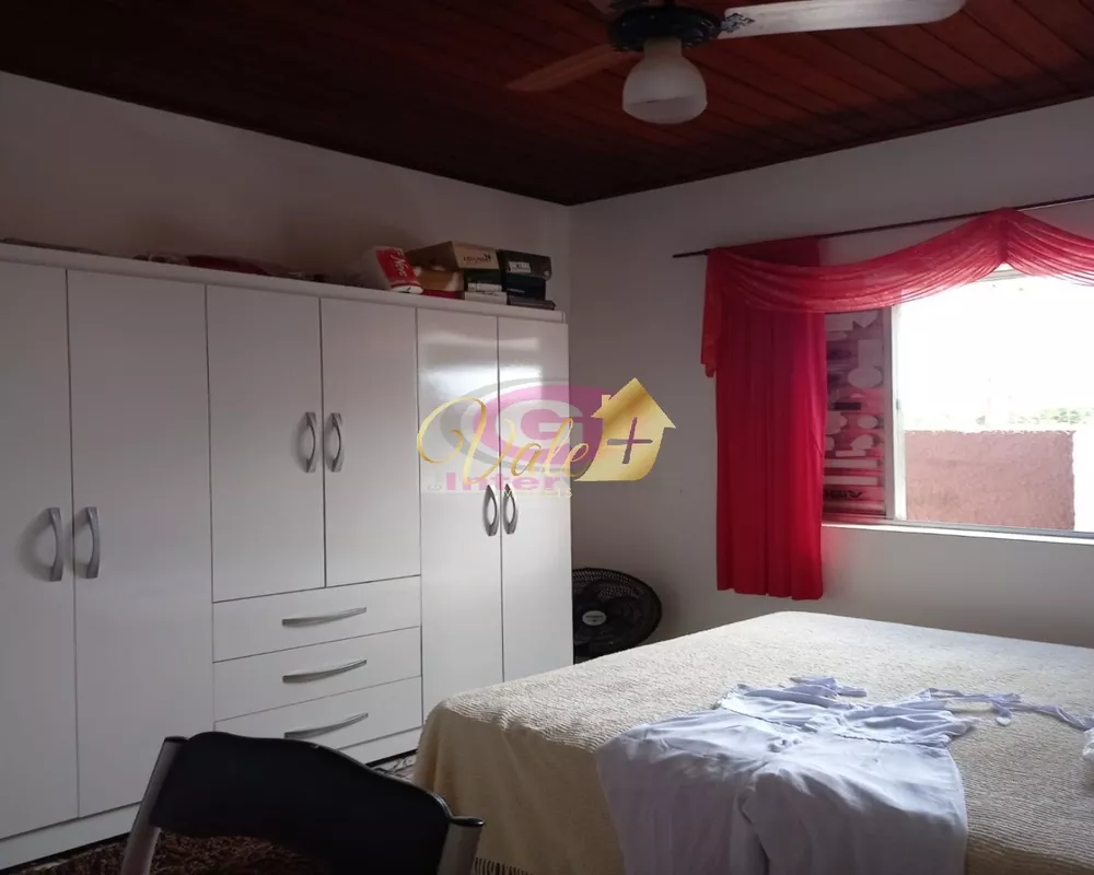 Casa à venda com 3 quartos, 250m² - Foto 3