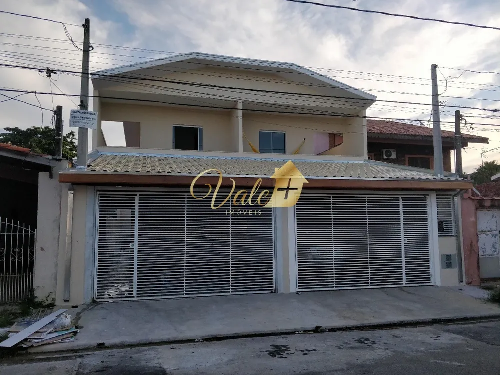 Casa, 4 quartos, 180 m² - Foto 1
