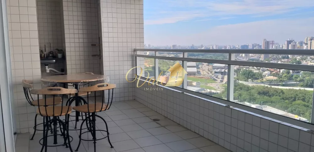 Apartamento à venda com 3 quartos, 147m² - Foto 1