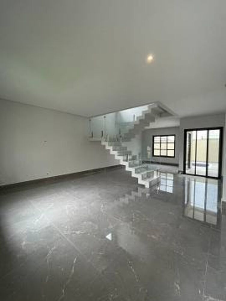 Casa, 4 quartos, 250 m² - Foto 1