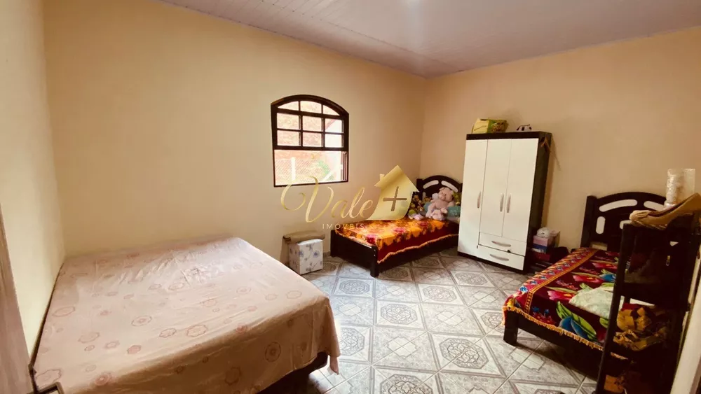 Chácara à venda com 3 quartos, 220m² - Foto 3