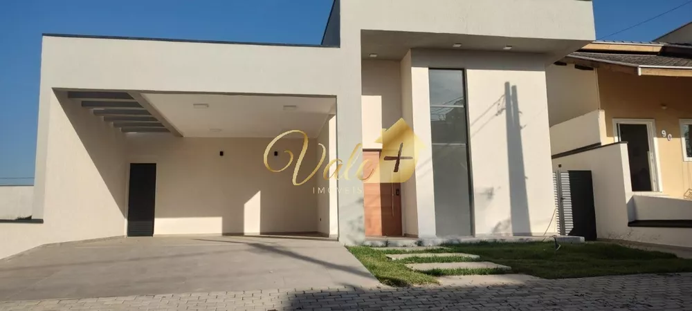 Casa à venda com 3 quartos, 149m² - Foto 1