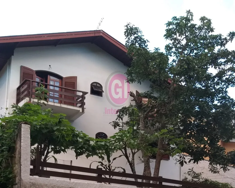Casa, 3 quartos, 330 m² - Foto 1