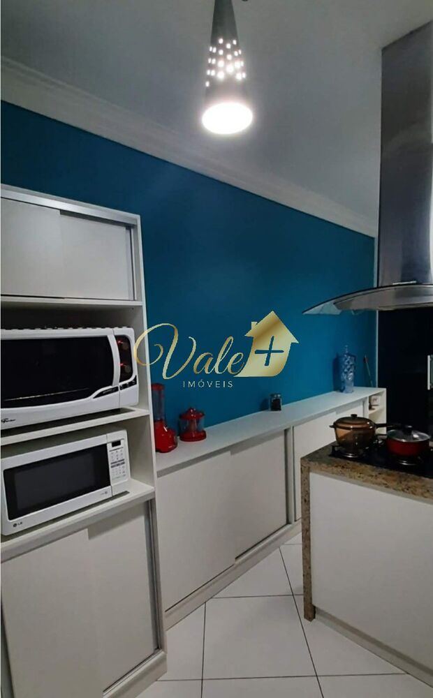 Casa à venda com 3 quartos, 212m² - Foto 5