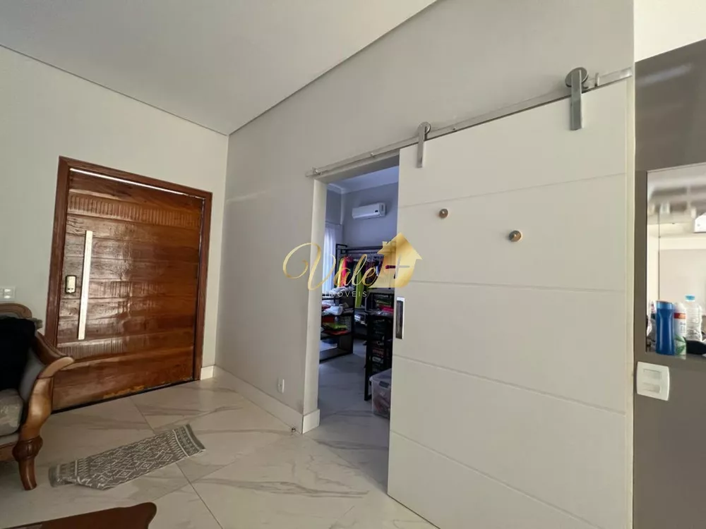 Casa à venda com 4 quartos, 320m² - Foto 3