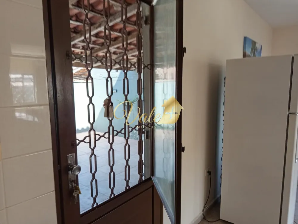 Casa, 3 quartos, 240 m² - Foto 15