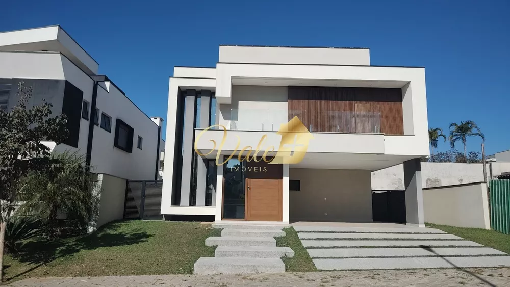 Casa à venda com 4 quartos, 374m² - Foto 1