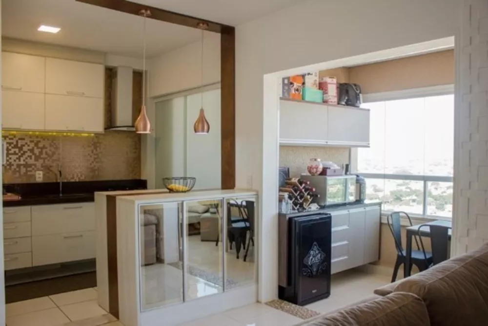 Apartamento à venda com 2 quartos, 70m² - Foto 1