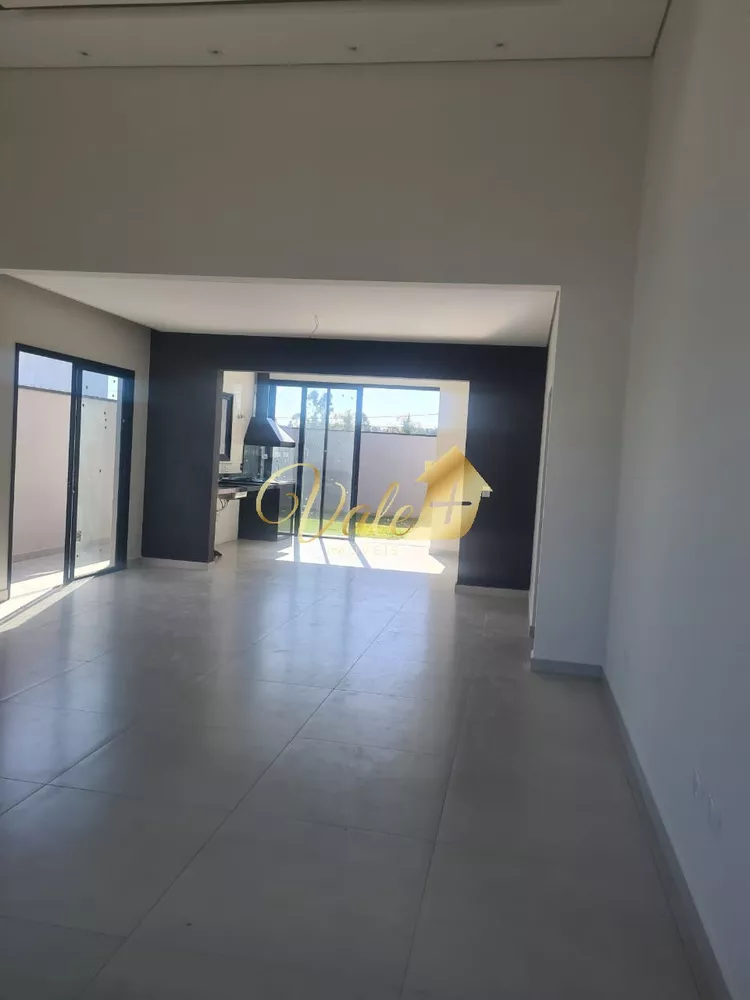 Casa à venda com 3 quartos, 150m² - Foto 2