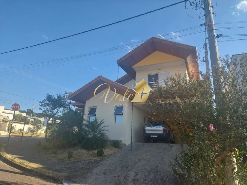 Casa, 3 quartos, 215 m² - Foto 2