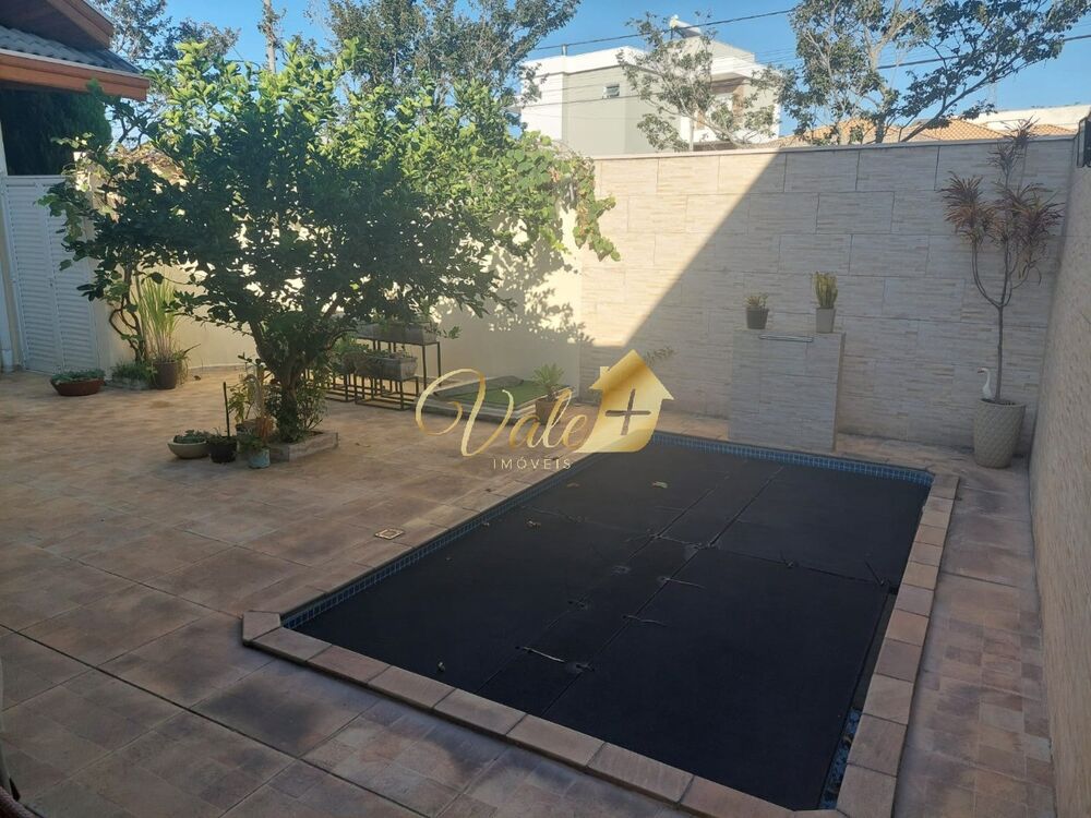 Casa, 3 quartos, 215 m² - Foto 4