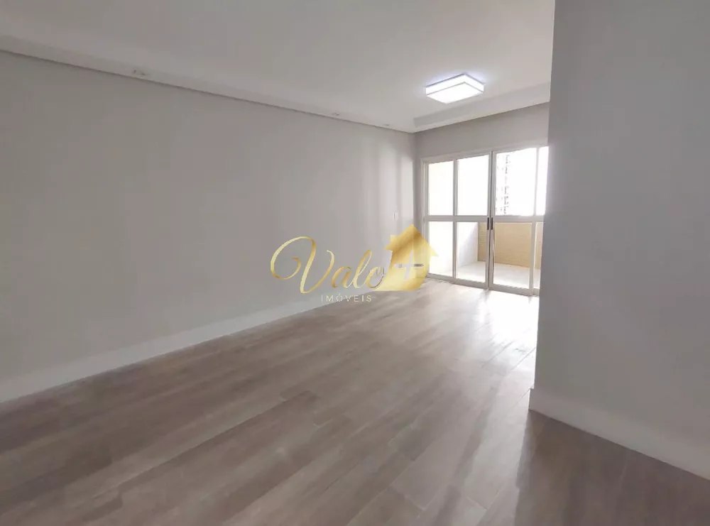 Apartamento à venda com 3 quartos, 110m² - Foto 2