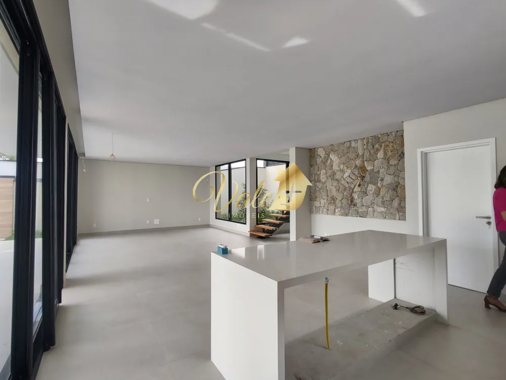 Casa, 4 quartos, 302 m² - Foto 3