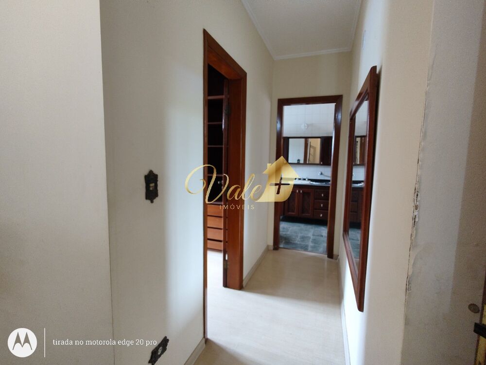 Casa à venda com 4 quartos, 318m² - Foto 6