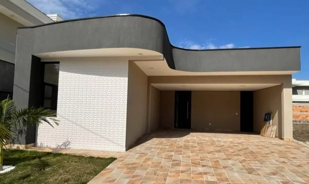 Casa à venda com 3 quartos, 147m² - Foto 1