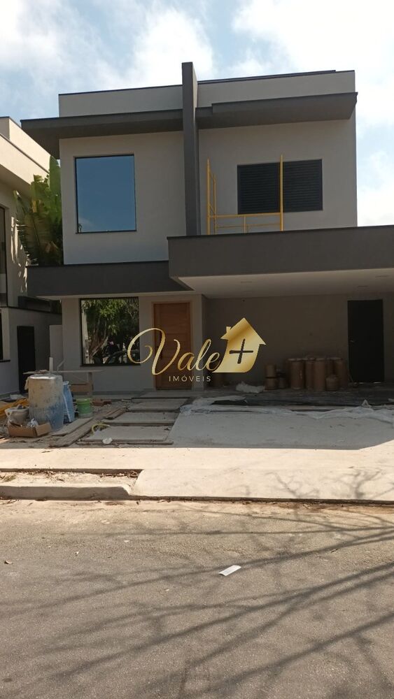 Casa, 3 quartos, 214 m² - Foto 1