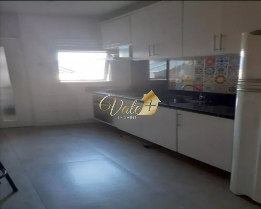 Apartamento à venda com 3 quartos, 111m² - Foto 4