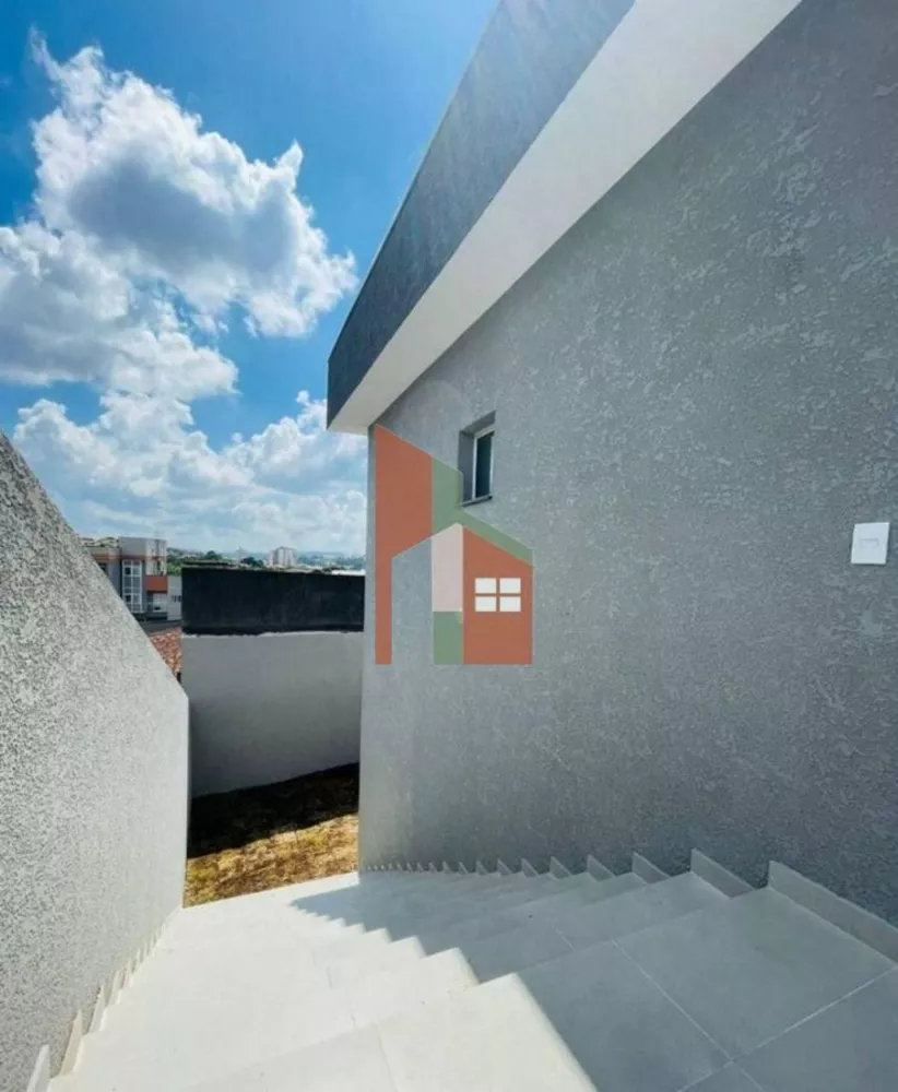 Casa à venda com 3 quartos, 90m² - Foto 2