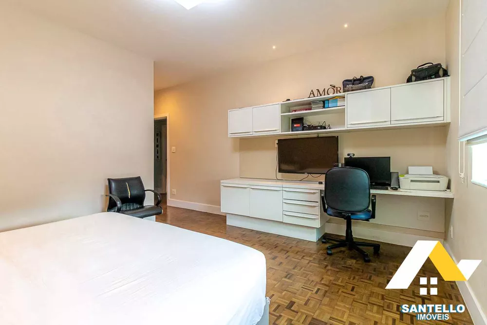 Casa, 4 quartos, 595 m² - Foto 1