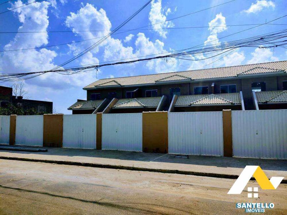 Casa à venda com 2 quartos, 60m² - Foto 2