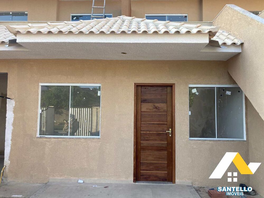 Casa à venda com 2 quartos, 60m² - Foto 4