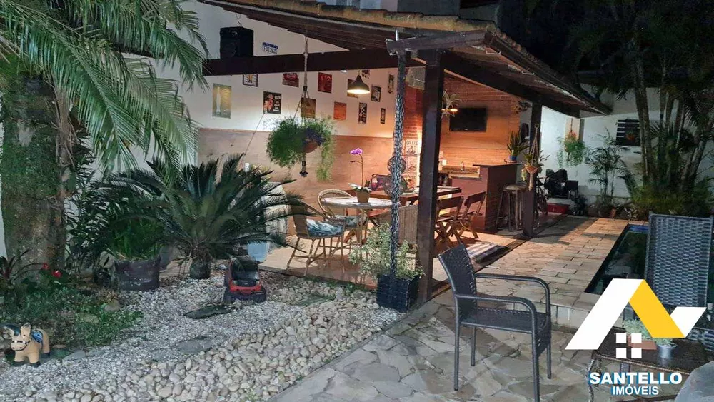 Casa, 3 quartos, 225 m² - Foto 4