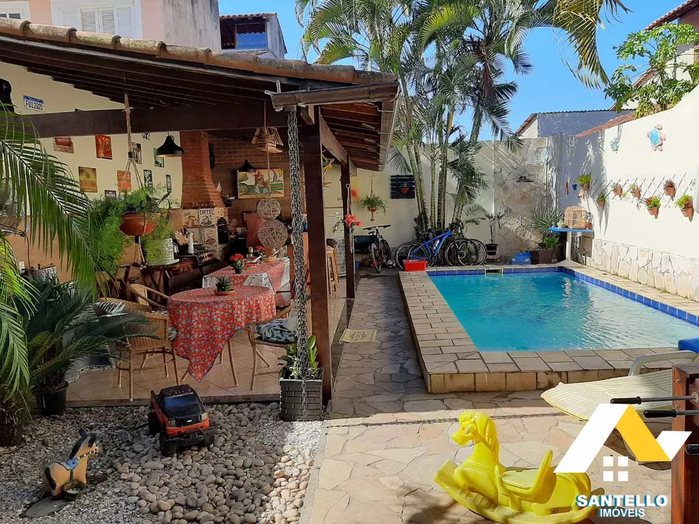 Casa, 3 quartos, 225 m² - Foto 1