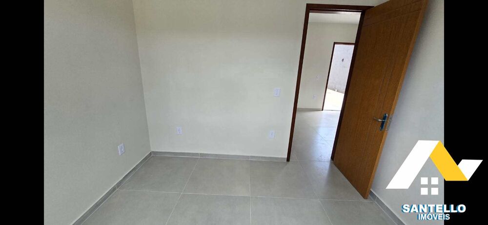 Casa à venda com 2 quartos, 55m² - Foto 9