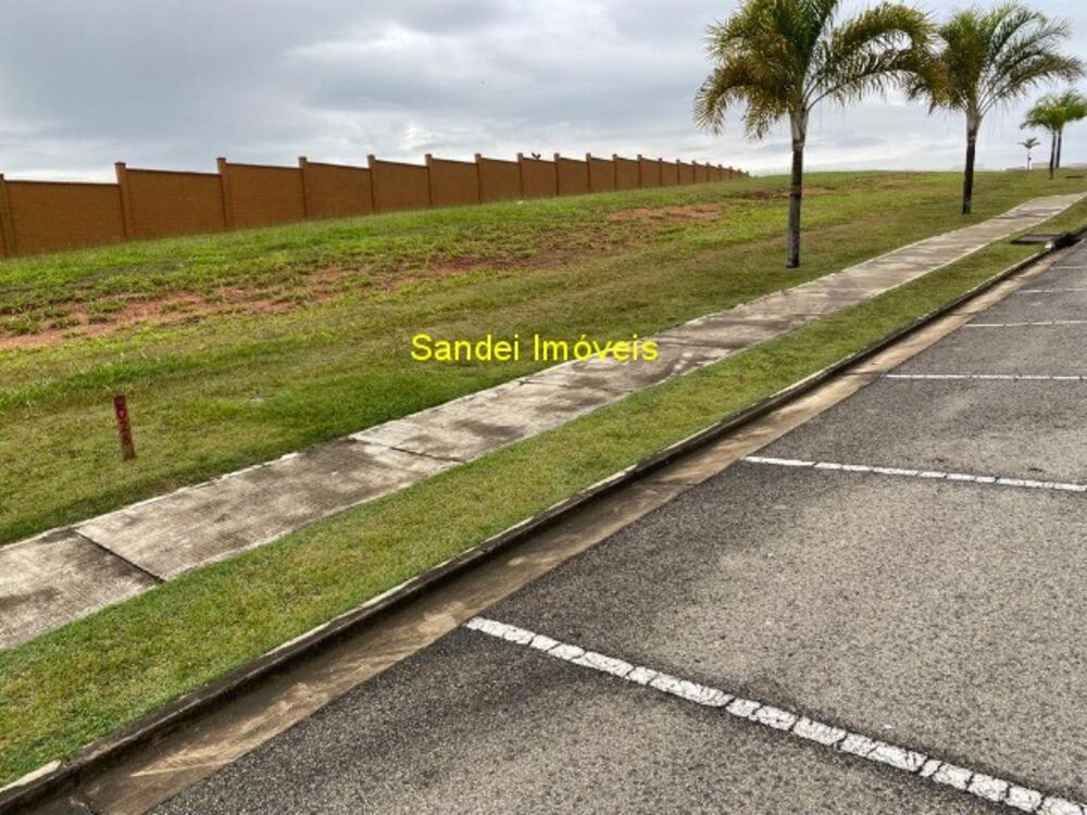 Loteamento e Condomínio - Foto 1