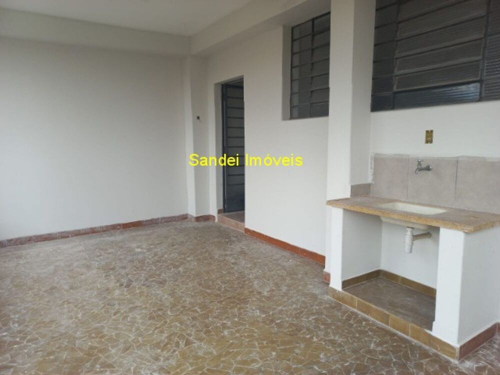 Sobrado à venda com 3 quartos, 150m² - Foto 2
