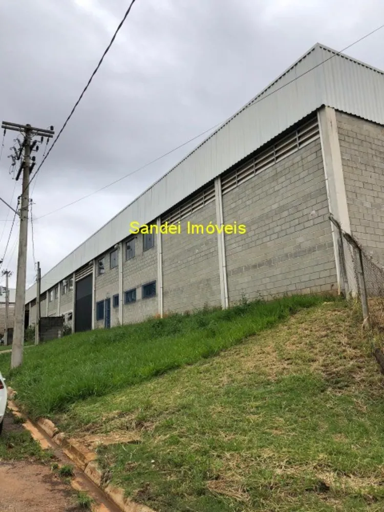Depósito-Galpão, 1050 m² - Foto 1