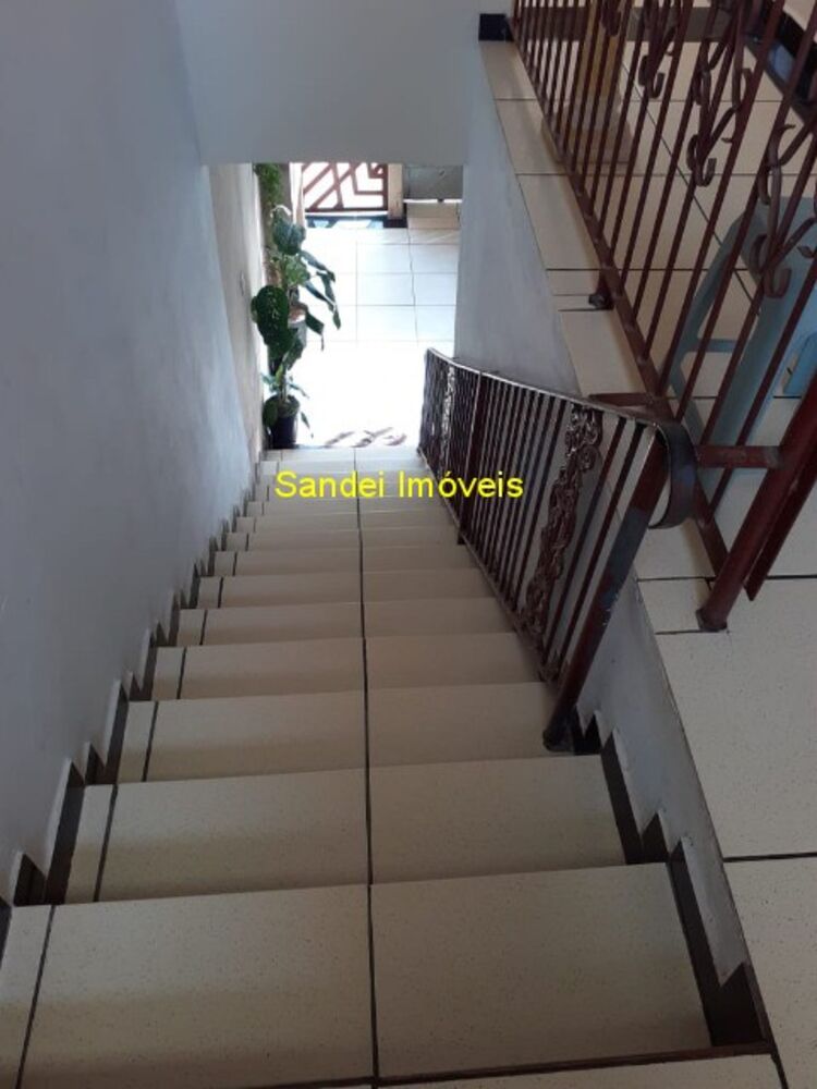 Casa, 4 quartos, 250 m² - Foto 2