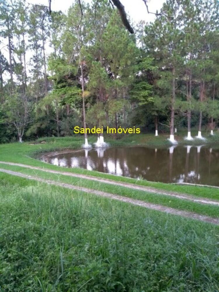 Chácara para alugar com 3 quartos, 8000m² - Foto 1