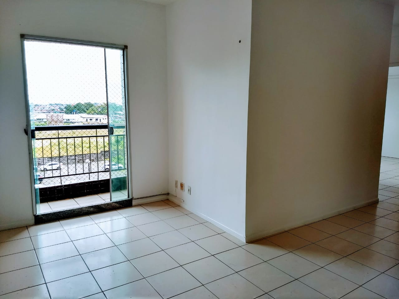 Apartamento à venda com 3 quartos, 76m² - Foto 1