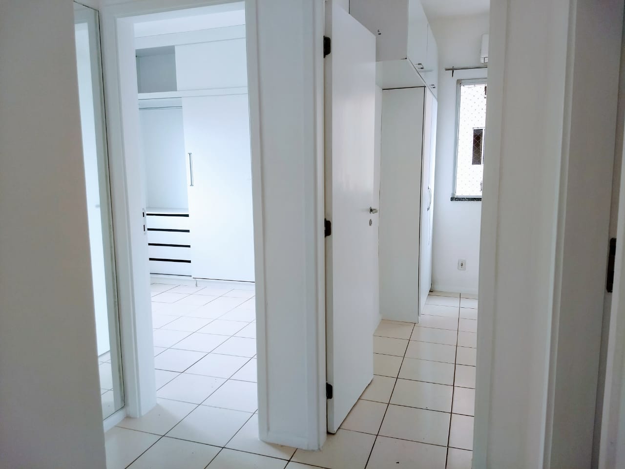 Apartamento à venda com 3 quartos, 76m² - Foto 3