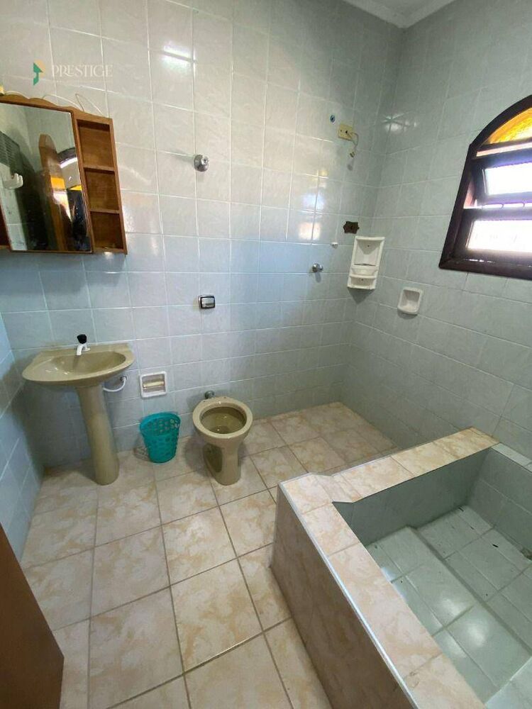 Casa, 3 quartos, 132 m² - Foto 1