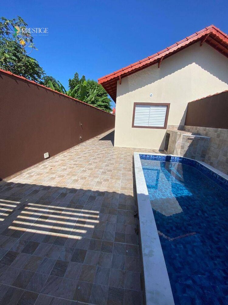 Casa à venda com 2 quartos, 75m² - Foto 1