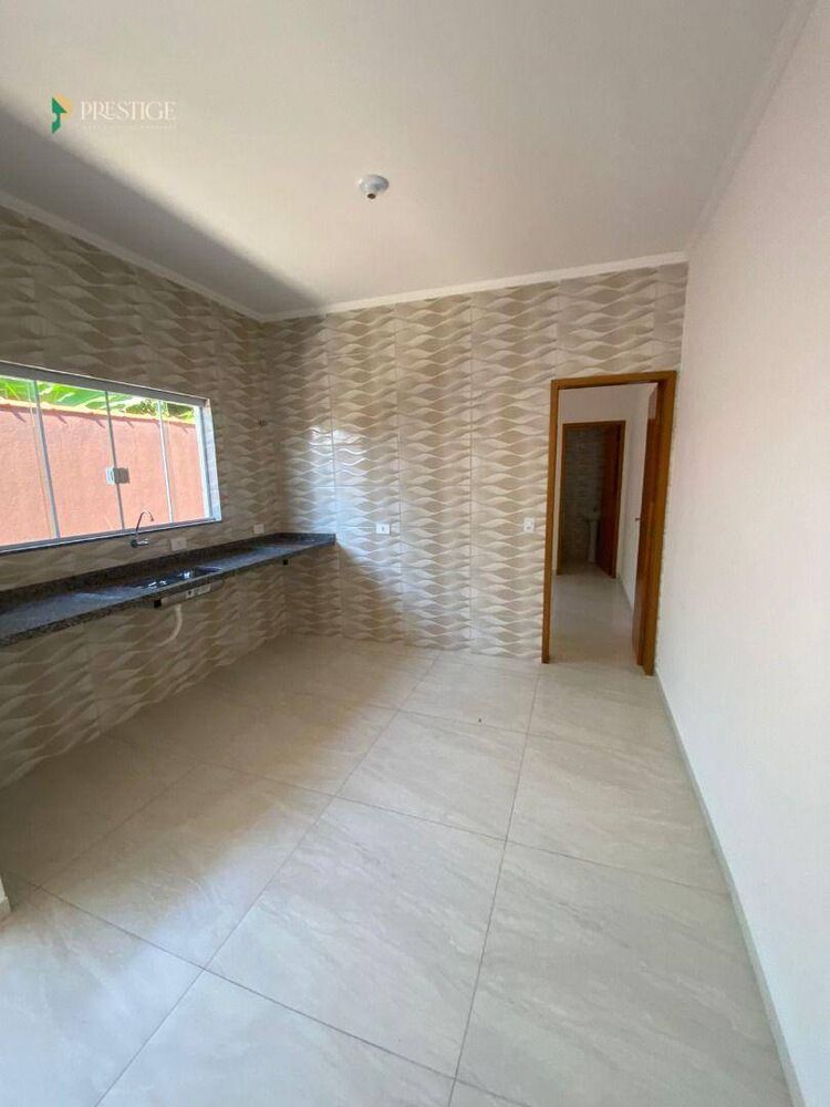 Casa à venda com 2 quartos, 75m² - Foto 8