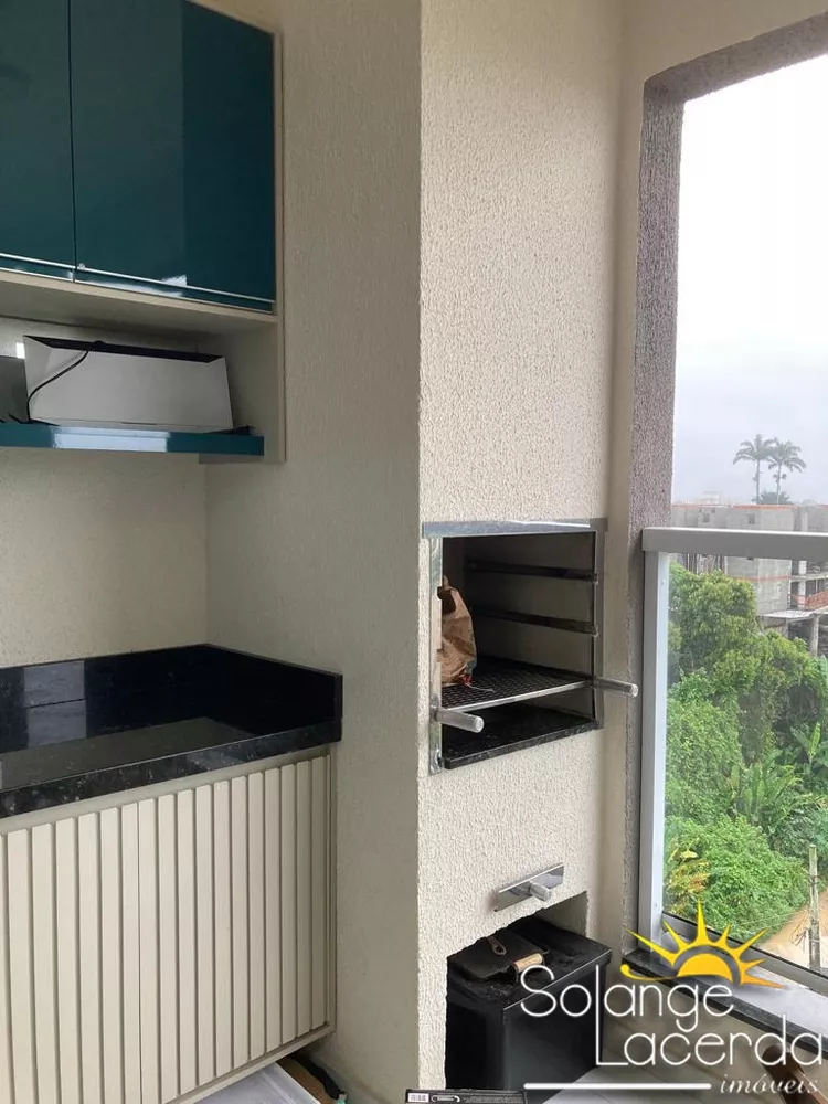 Apartamento à venda com 2 quartos, 67m² - Foto 4